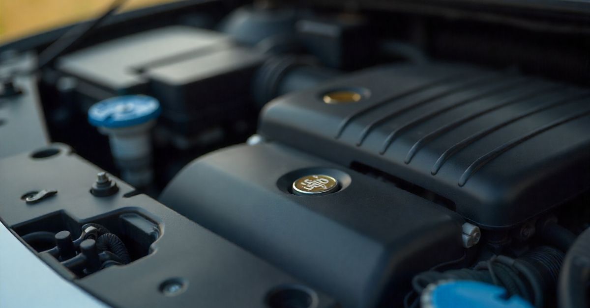 low enGINE OIL symptoms